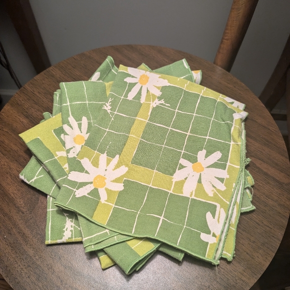 Vintage Other - Vintage Cotton Daisy Print Napkins
